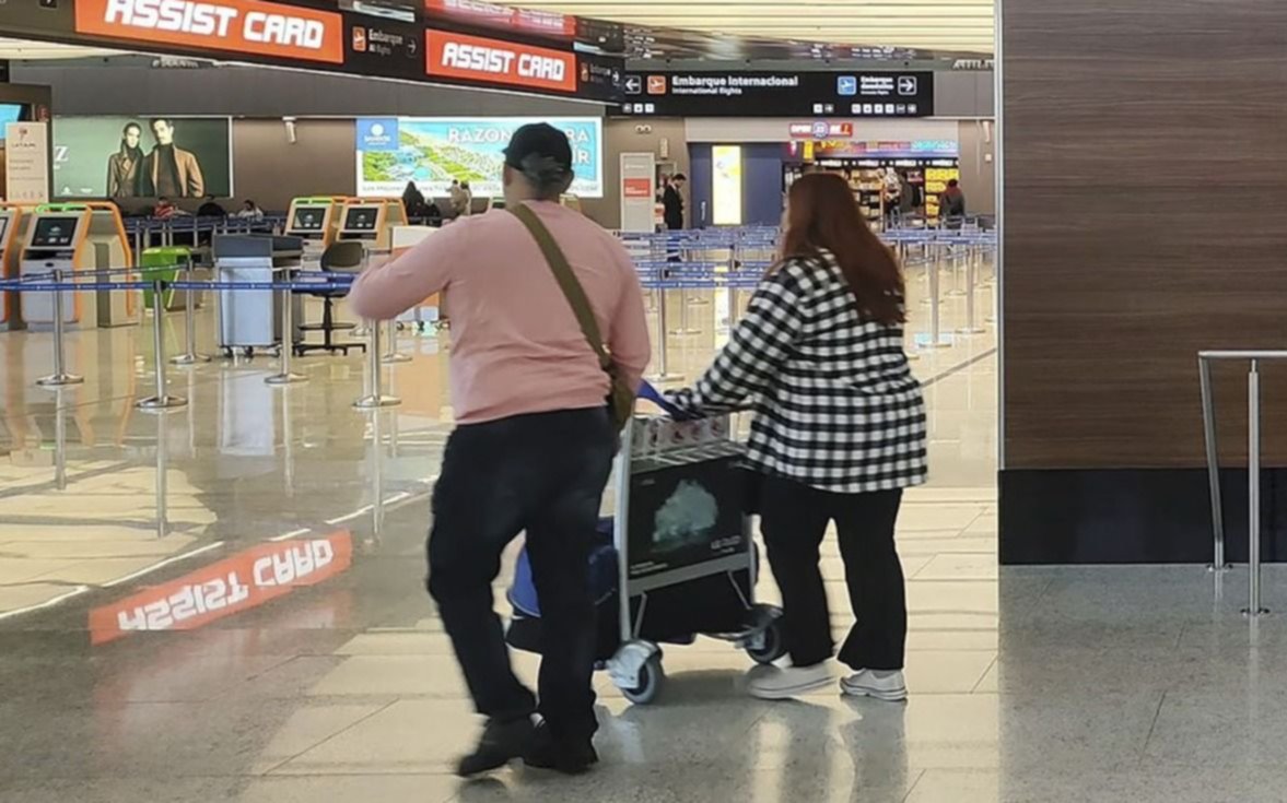 Advierten por posibles cancelaciones de vuelos en plenas vacaciones de invierno