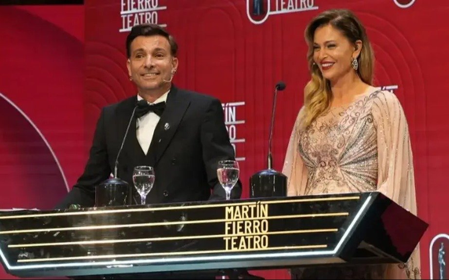 Martín Fierro de Teatro 2025: los looks y tendencias de todas las celebridades en la deseada alfombra roja