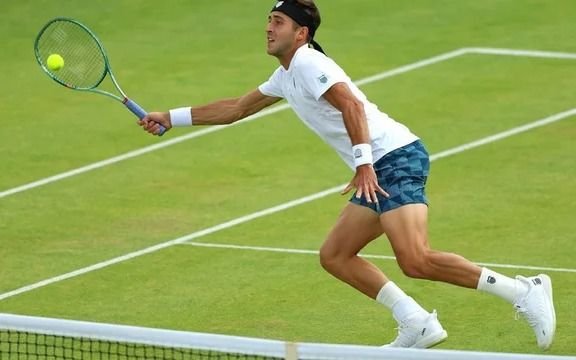 Debut y despedida en Mallorca: el platense Tomy Etcheverry perdió ante Roberto Bautista Agut