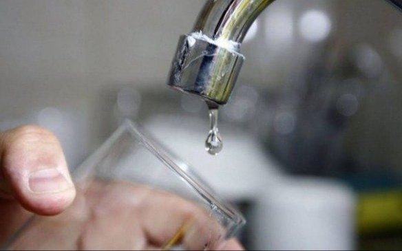 Falta de agua en Quilmes por trabajos de mantenimiento de AySA