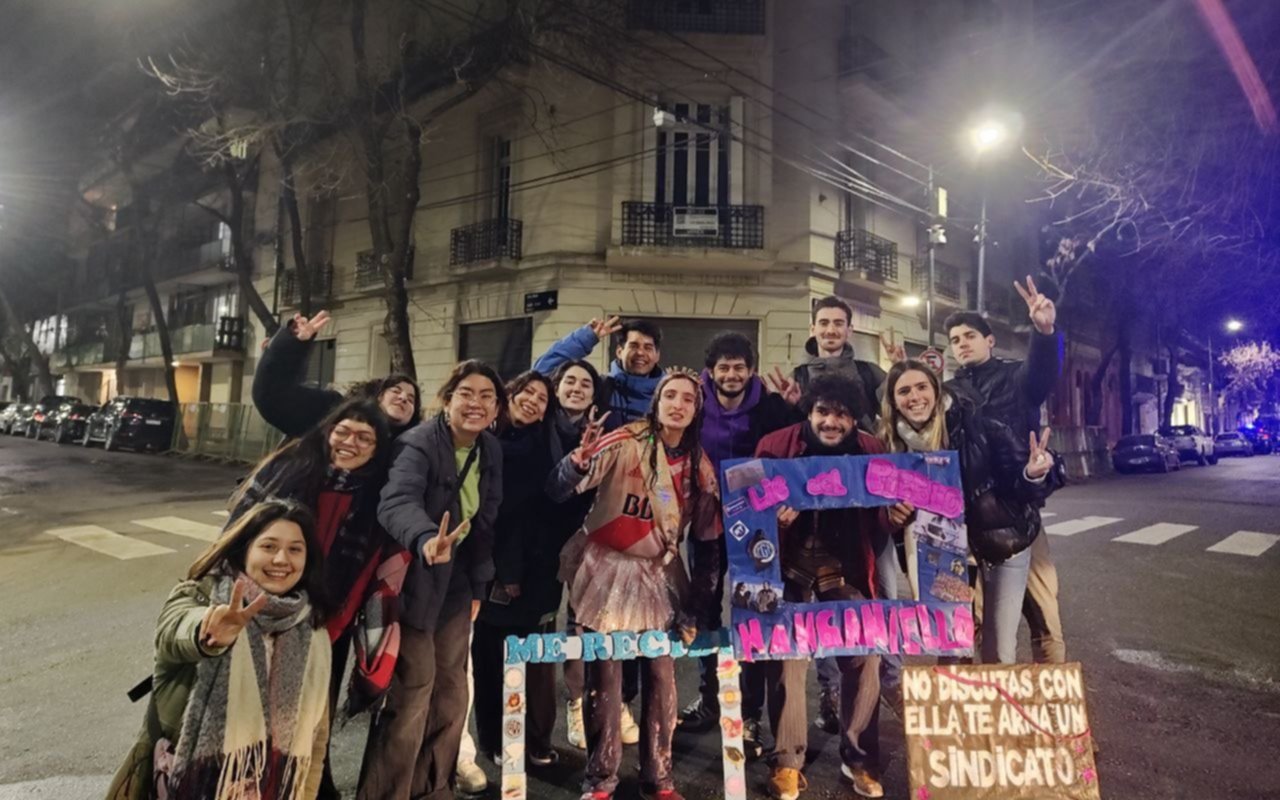 El departamento de Cristina, nuevo "punto de encuentro" para recibidas