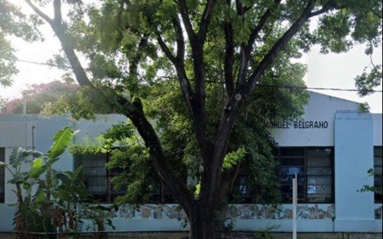 Otra docente denuncia violencia en La Plata: patadas de una alumna y gritos de una directora
