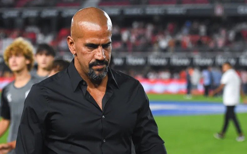 "¿Piensan en el socio?": Juan Sebastián Verón arremetió por el precio de las entradas para Estudiantes vs Vélez