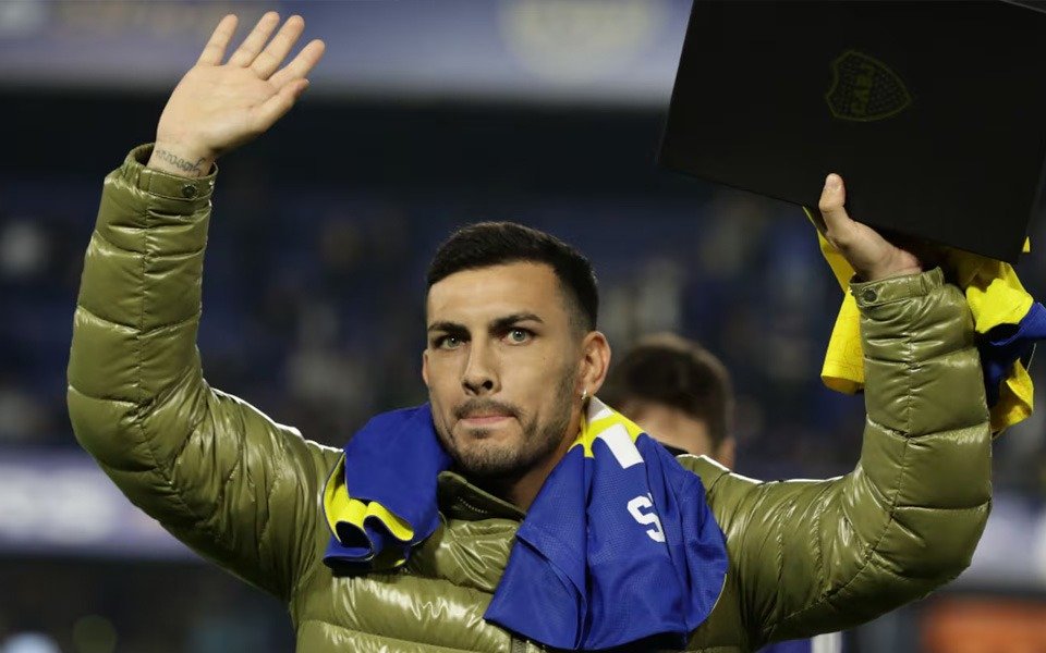 Leandro Paredes aceptó la propuesta y vuelve a ponerse la camiseta de Boca