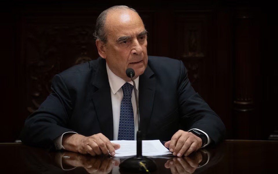 Tras ser acusado de "mentiroso", Guillermo Francos abandonó el Senado en pleno informe de gestión
