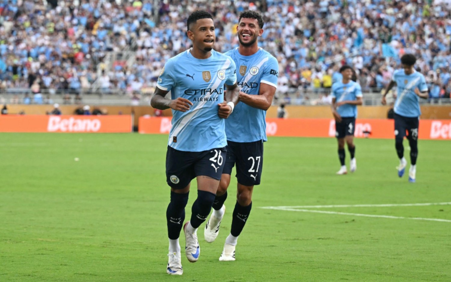 Manchester City goleó 5 a 2 a Juventus y clasificó como líder del Grupo C en el Mundial de Clubes