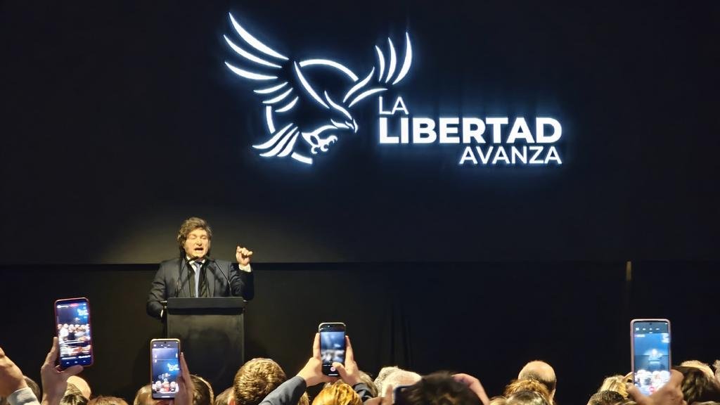 Milei vs. Kicillof: “Pichón de Stalin”, le dijo