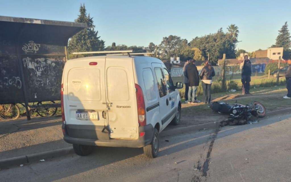 Preocupa un joven motociclista