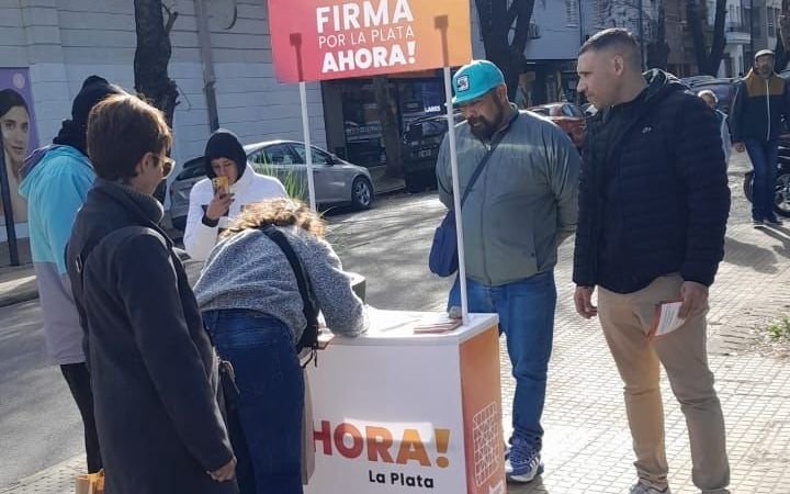 "Ahora" juntó firmas por el proyecto de "autonomía local" de La Plata