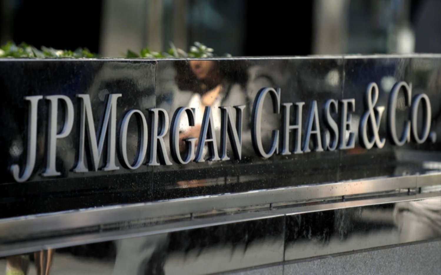 Desde el Gobierno relativizaron el informe del JP Morgan sobre los bonos argentinos: "riesgo kircho"