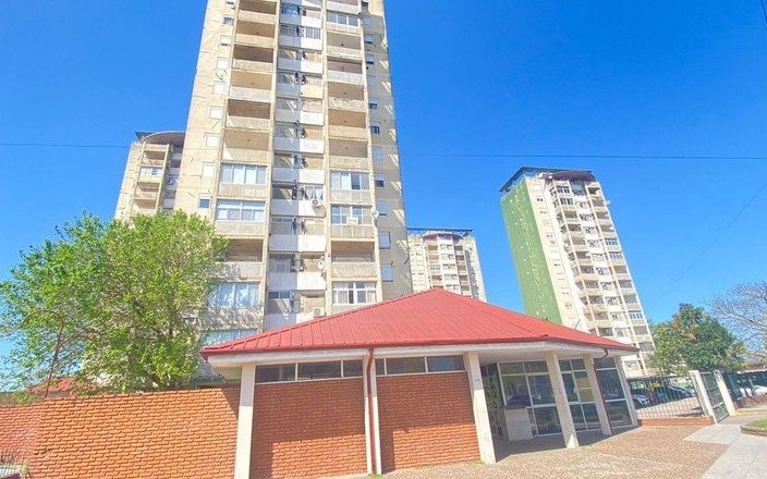 Principio de incendio en un edificio frente a la cancha de Quilmes
