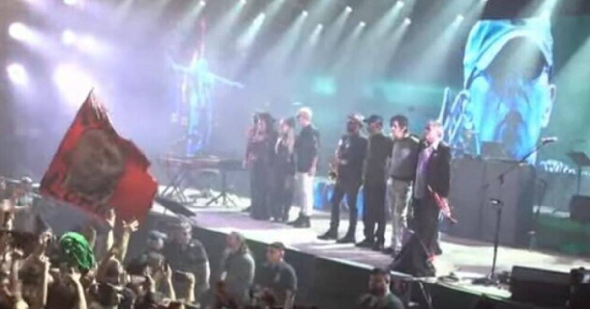 Emotivo homenaje a Solari en el show de Los Fundamentalistas | El Dia