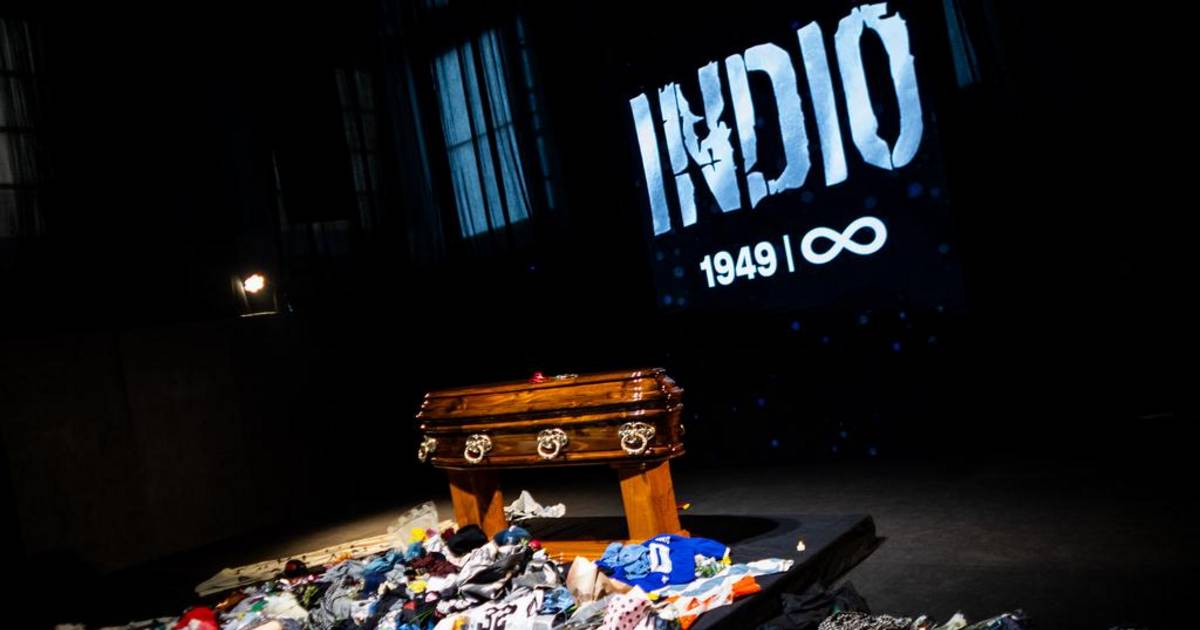 Multitudinaria despedida al Indio: el último pogo más grande del mundo | El Dia