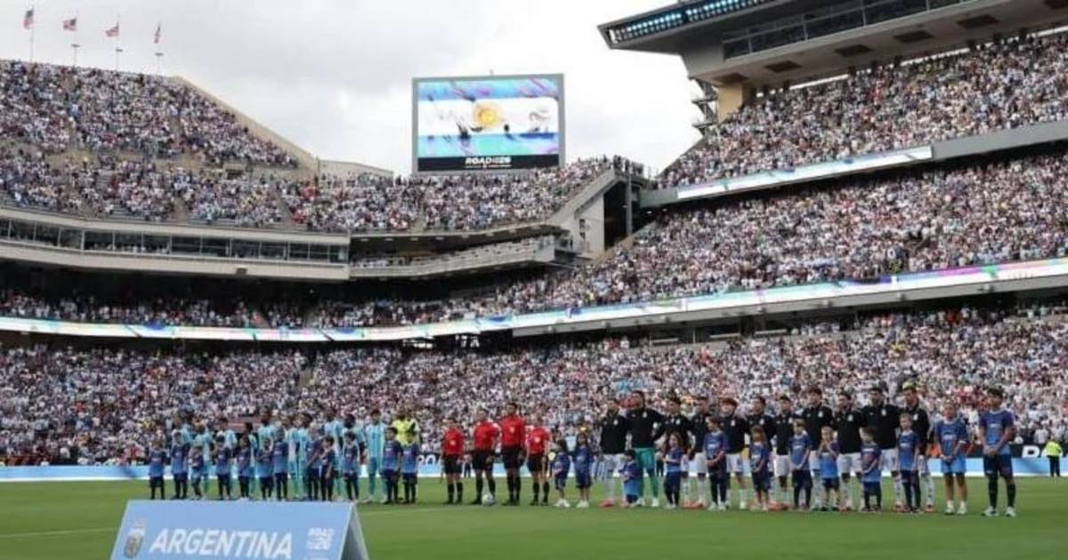 Últimas entradas para el partido ante Islandia | El Dia