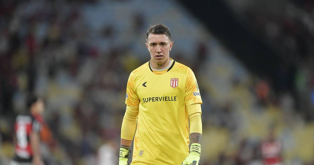 Juan Sebastián Verón se refirió al futuro de Fernando Muslera y sorprendió a los hinchas: "Tiene una decisión tomada" | El Dia