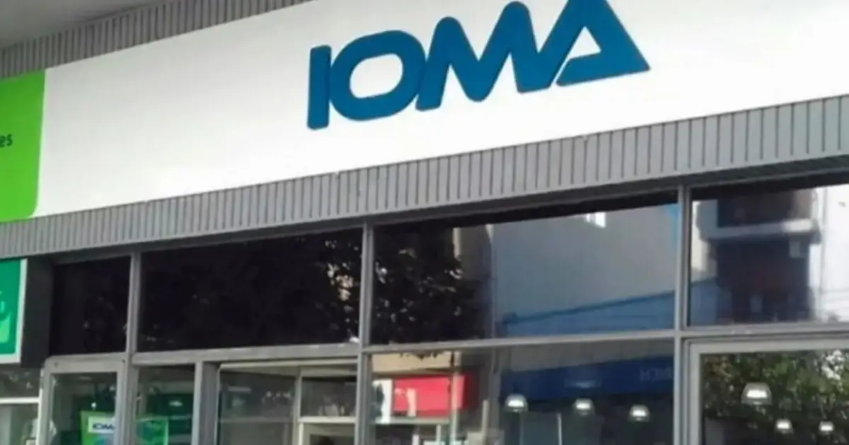 Protesta de cuidadores y acompañantes en IOMA | El Dia