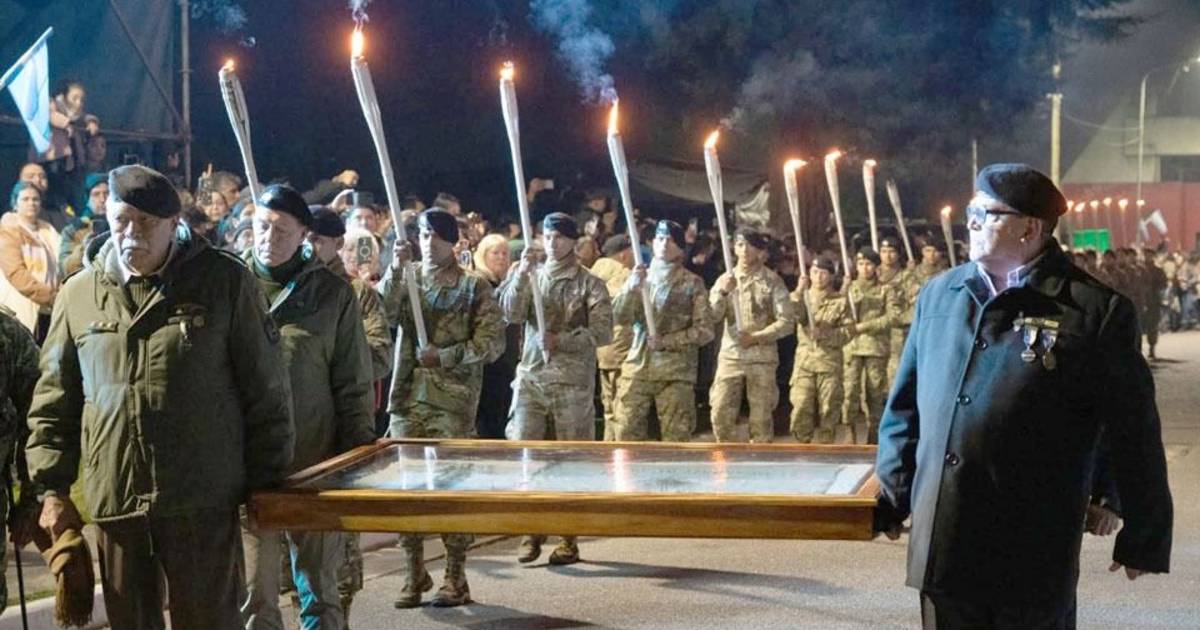 FOTOS | Emotivo homenaje en La Plata a los héroes de Monte Longdon | El Dia