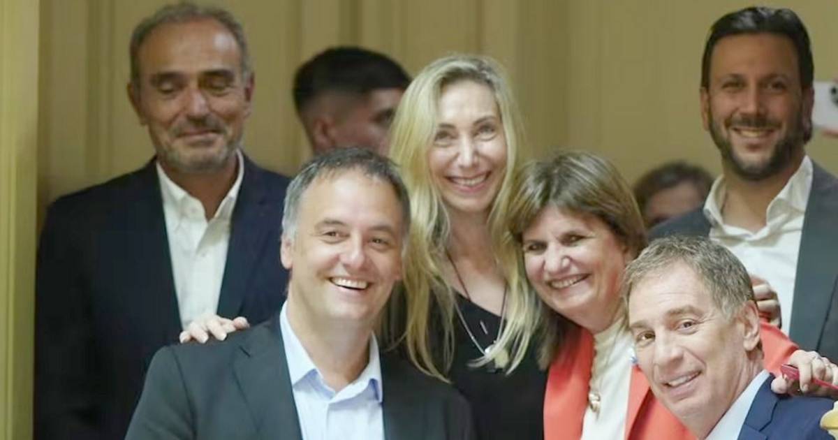 El caso Manuel Adorni, las señales de Patricia Bullrich y su impacto en la política bonaerense | El Dia