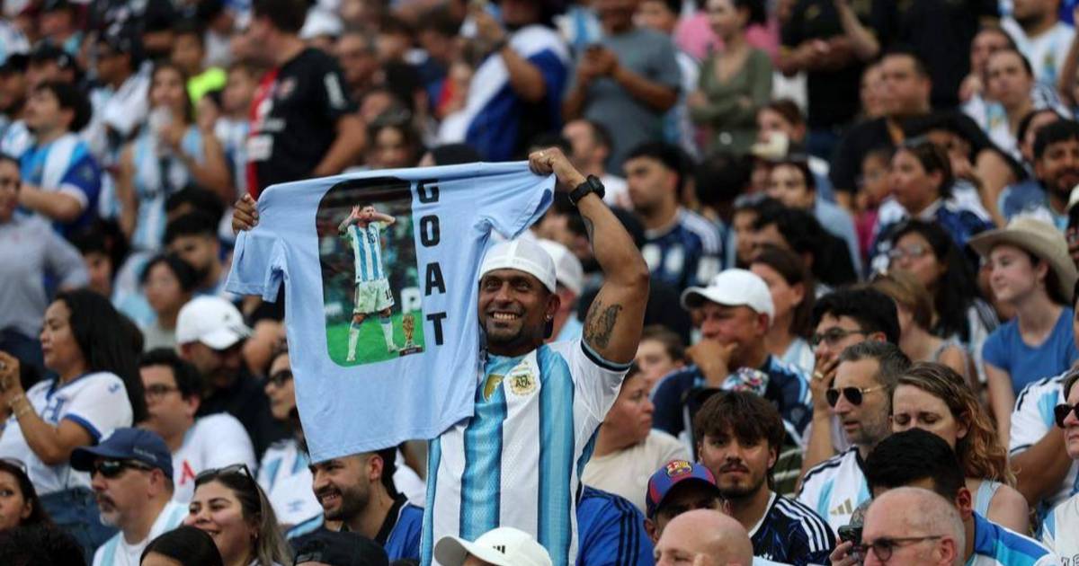 La invasión de hinchas albicelestes hace vibrar a Estados Unidos | El Dia