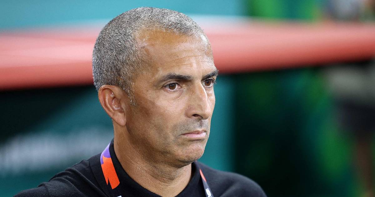 Debut y despedida: Túnez echó al entrenador Sabri Lamouchi tras la goleada sufrida ante Suecia en el Mundial 2026 | El Dia
