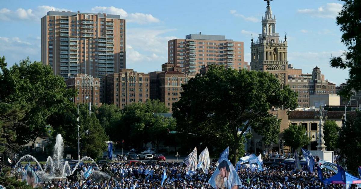 ¡Locura!: una marea tiñó Kansas City de celeste y blanco | El Dia