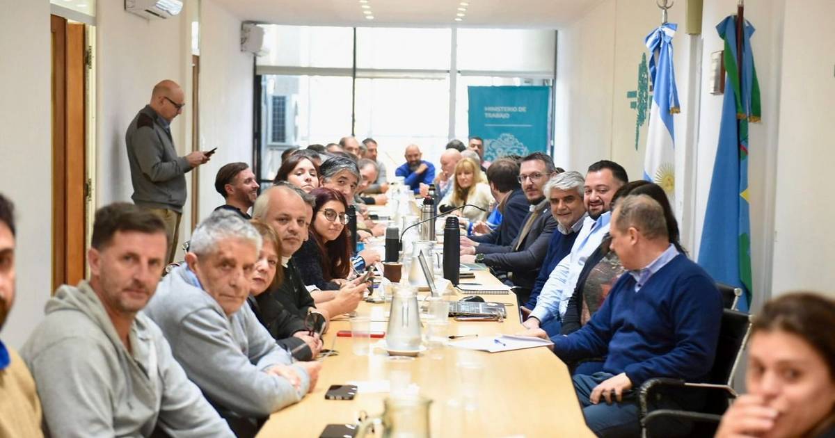 En Provincia, los gremios ya dan como "imposible" un acuerdo paritario con estatales y docentes antes del aguinaldo | El Dia