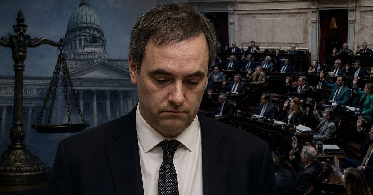 Manuel Adorni, entre las cuerdas: los que apuran su destitución y los aliados del Gobierno que le ponen plazos a Javier Milei | El Dia