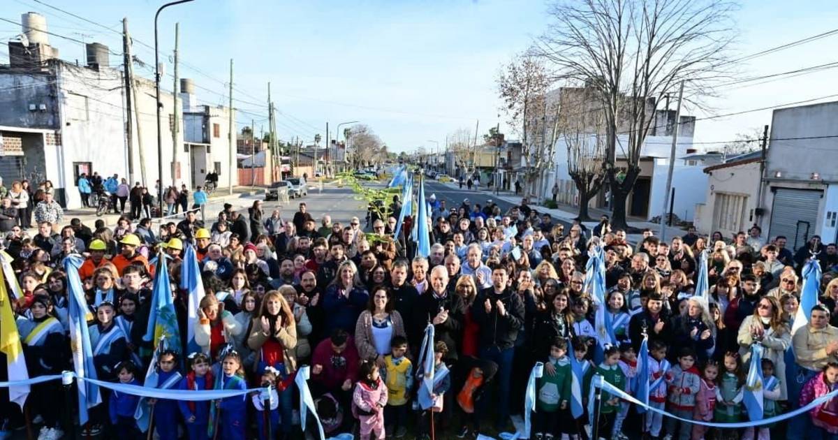 Inauguraron la cuarta etapa del ensanche y pavimentación de av. 60 en Los Hornos | El Dia