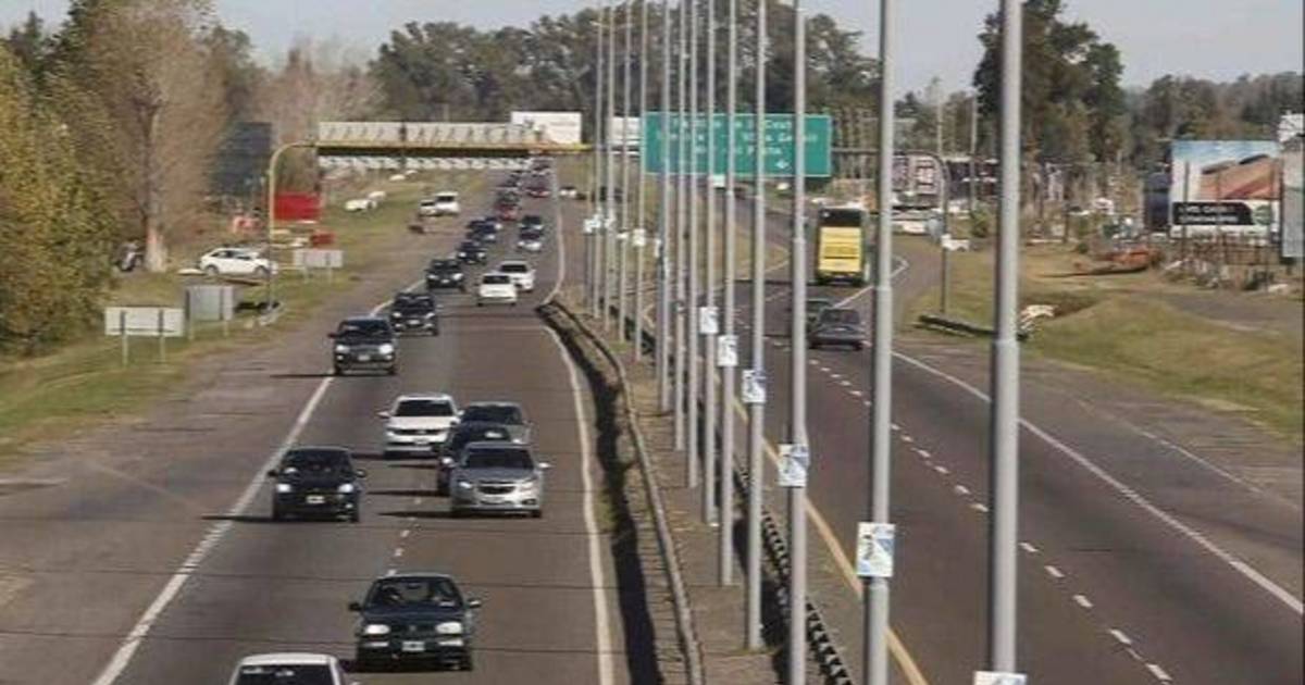 Recorrió 50 kilómetros a contramano en Ruta 2 y lo detuvieron en Dolores | El Dia
