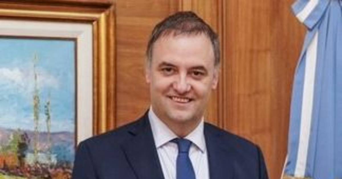 Nada apaga el caso Adorni y el Gobierno debe tomar una decisión: ¿se va o se queda? | El Dia
