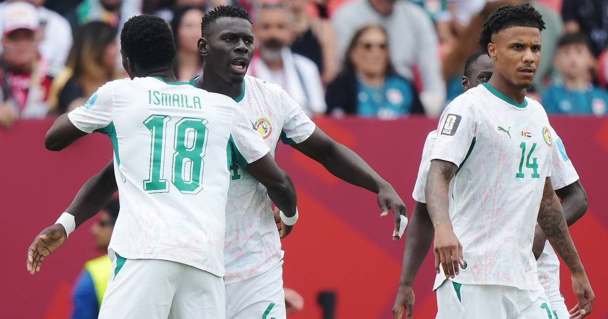 Senegal cumplió con su deber, vapuleó por 5-0 a Irak y mantiene la esperanza de clasificar a 16avos de final | El Dia