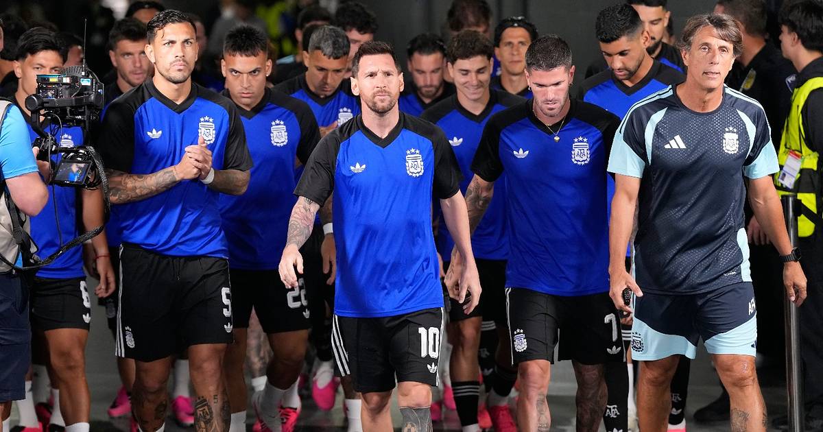 La Selección Argentina vuelve a entrenarse y Lionel Scaloni mantiene tres dudas para el duelo de 16avos de final | El Dia