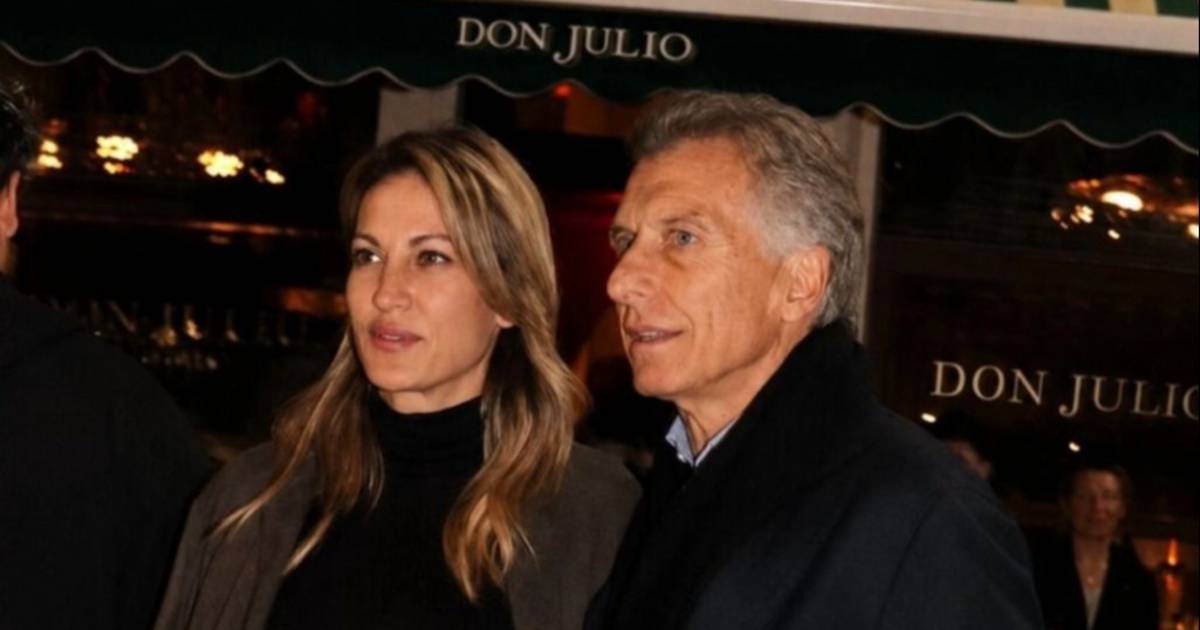 El ex presidente muy enamorado: la foto del apasionado beso de Mauricio Macri y Dolores Teuly | El Dia