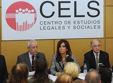 Para Cristina, "libertad de prensa que hay en Argentina es inédita"