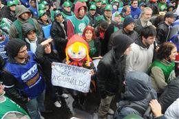 Los docentes cobrarán el viernes el aguinaldo