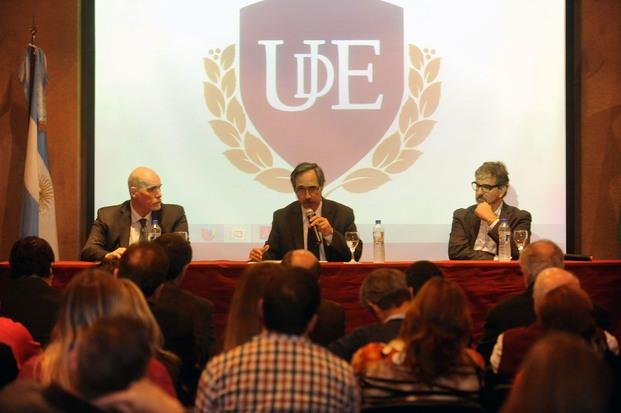 "Hay que promover un programa de gobierno para que La Plata vuelva a ser una ciudad de vanguardia"