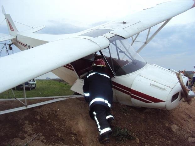 Muere el piloto de una avioneta luego de caer cerca de Berazategui
