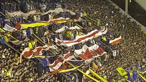 Banderas de River en las tribunas