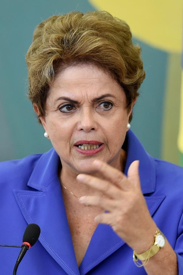 Dilma anunció una iniciativa para incentivar el empleo joven