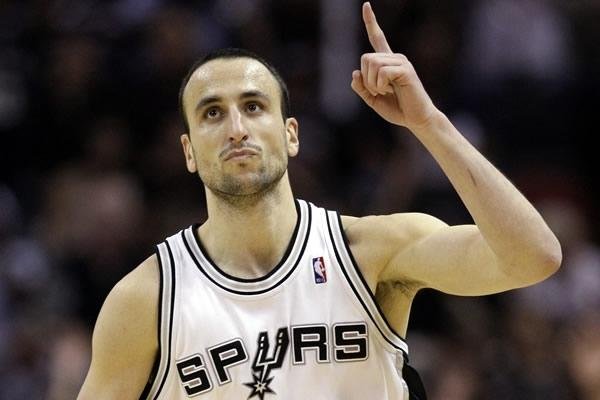 Habrá Manu por un año más en la NBA