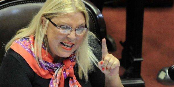 Carrió dijo estar "harta" de los socialistas