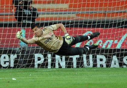 El City quiere a Rulli y en el Pincha entraría un dinero importante