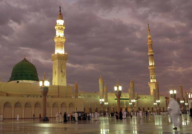 Arabia Saudita, sacudida por tres ataques suicidas