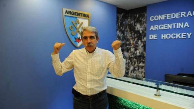 Aníbal Fernández renunció a la Confederación Argentina de Hockey