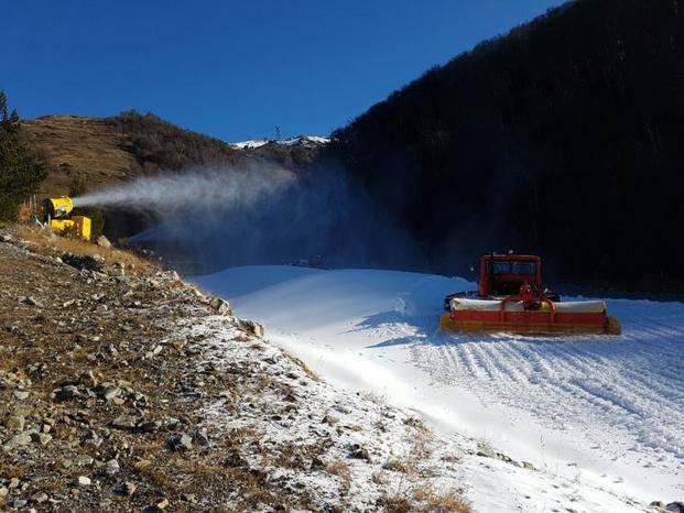 Esquíes parados en el Sur por la falta de nieve