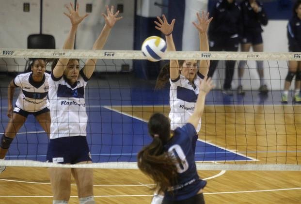 Las Lobas, con el pie derecho