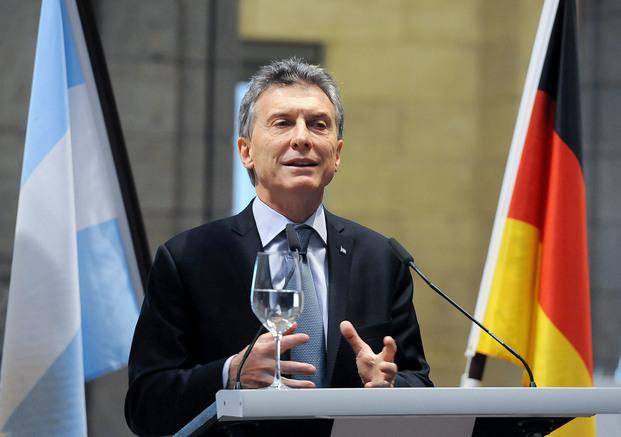 Macri apunta a que ingresen 25 mil millones de dólares por el blanqueo de capitales