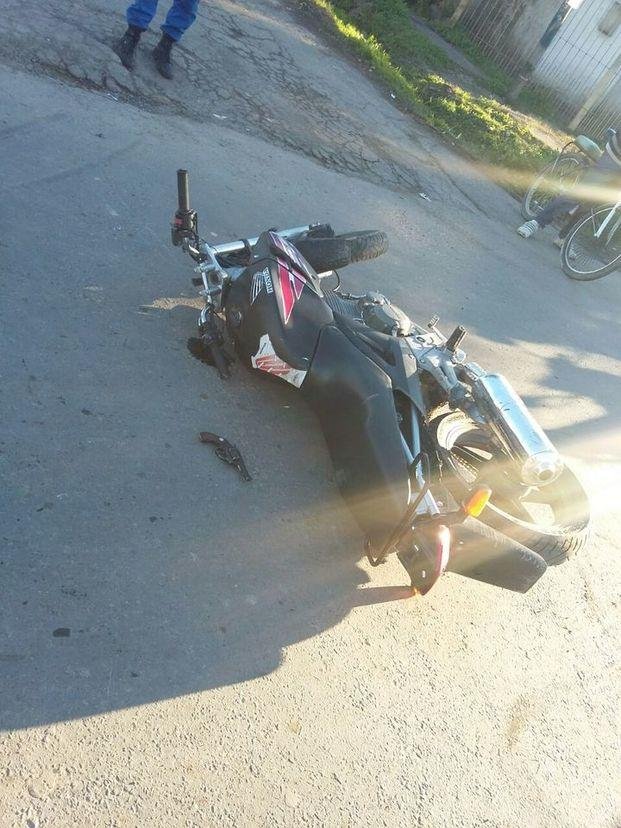 Detuvieron a un joven que andaba en moto y tenía un arma de fuego