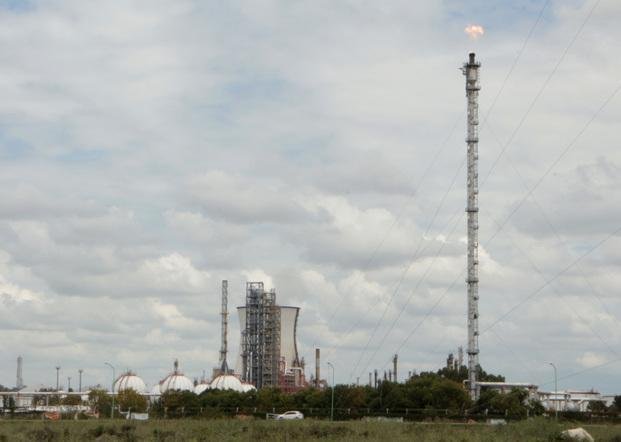 Fueron 18 los operarios afectados por el escape de gas en la refinería