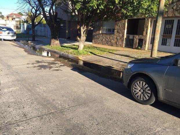 Quejas por una pérdida de agua en 526, 7 y 8